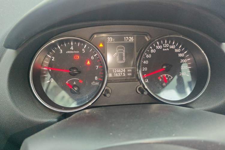 Used Nissan Qashqai 2012 2.0 XL Fire 6MT 2WD Odometer Close Up