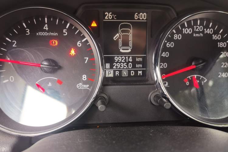 Used Nissan Qashqai 2012 2.0 XL Fire CVT 2WD Odometer Close Up