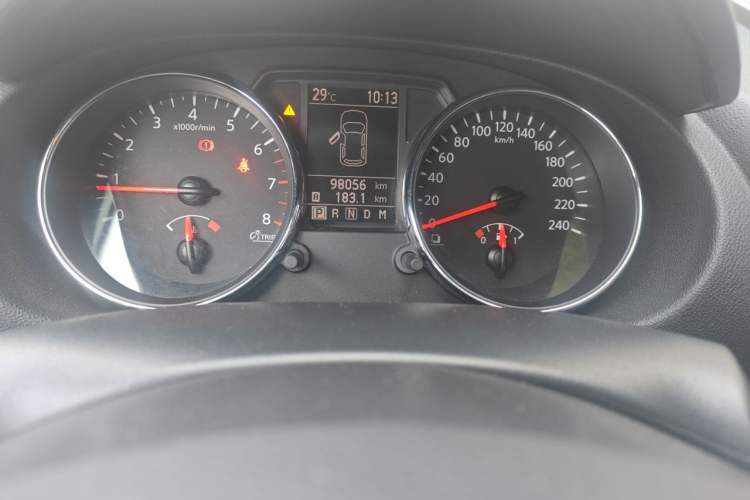 Used Nissan Qashqai 2012 2.0 XV LE CVT 2WD Odometer Close Up