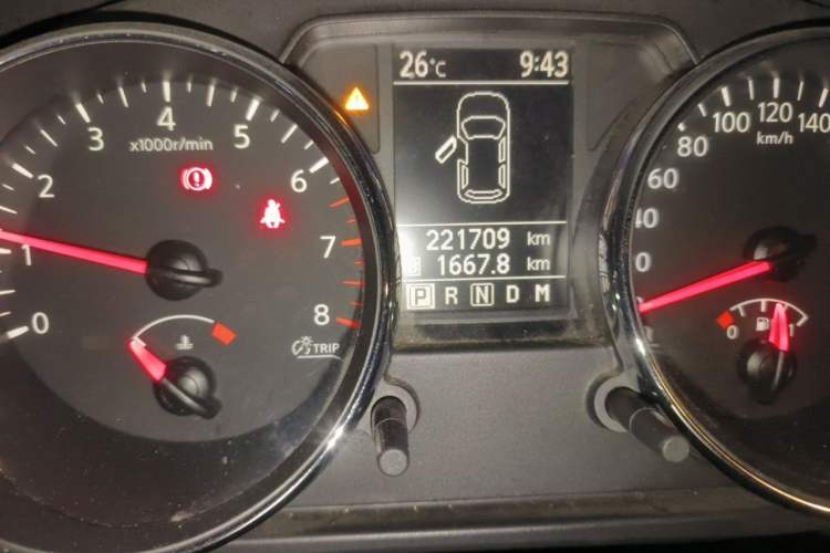 Used Nissan Qashqai 2012 2.0 XL Fire CVT 2WD Odometer Close Up