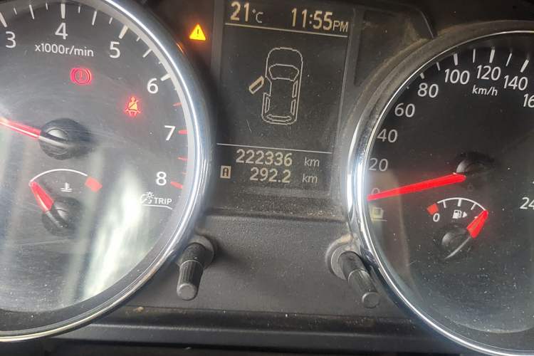 Used Nissan Qashqai 2012 2.0 XL Fire 6MT 2WD Odometer Close Up
