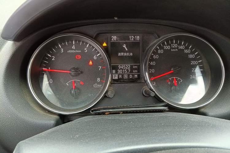 Used Nissan Qashqai 2012 2.0 XL Fire CVT 2WD Odometer Close Up