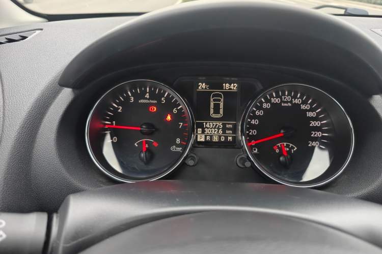 Used Nissan Qashqai 2012 2.0 XL Fire CVT 2WD Odometer Close Up