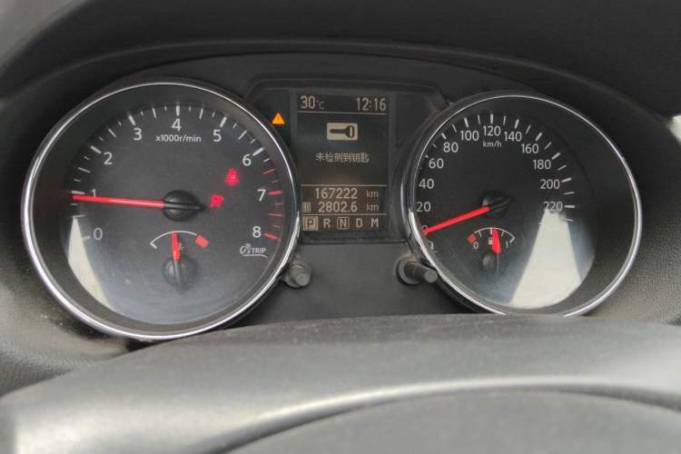 Used Nissan Qashqai 2012 2.0 XL Fire CVT 2WD Odometer Close Up