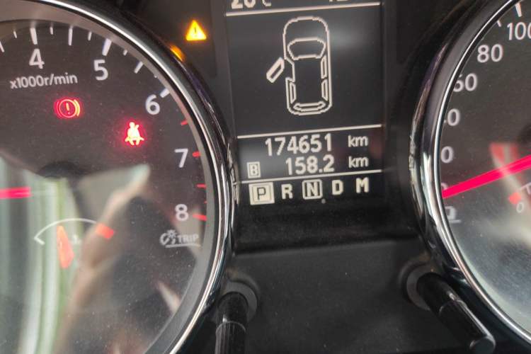 Used Nissan Qashqai 2012 2.0 XL Fire CVT 2WD Odometer Close Up