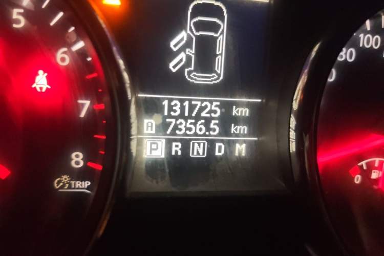 Used Nissan Qashqai 2012 2.0 XL Fire CVT 2WD Odometer Close Up
