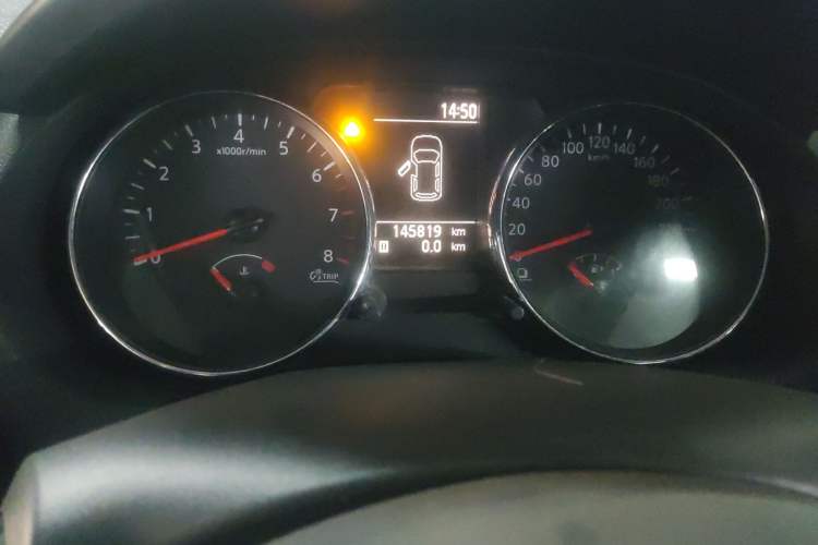 Used Nissan Qashqai 2012 2.0 XL Fire CVT 2WD Odometer Close Up