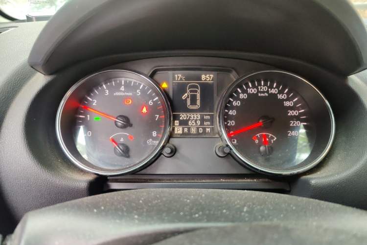 Used Nissan Qashqai 2012 2.0 XL Fire CVT 2WD Odometer Close Up