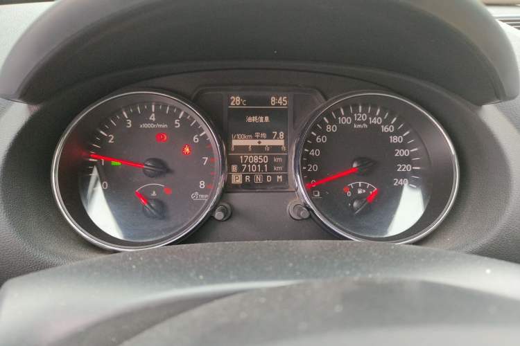 Used Nissan Qashqai 2012 2.0 XL Fire CVT 2WD Odometer Close Up