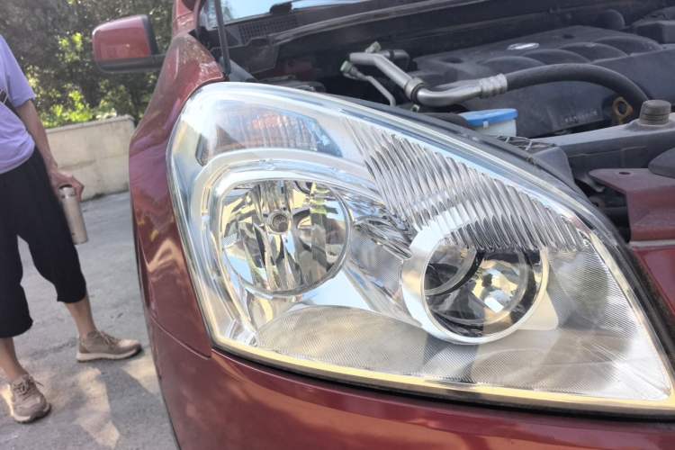 Used Nissan Qashqai 2012 2.0 XL Fire 6MT 2WD Right Front Headlight
