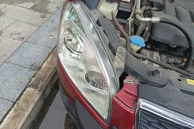 Used Nissan Qashqai 2012 2.0 XL Fire 6MT 2WD Right Front Headlight