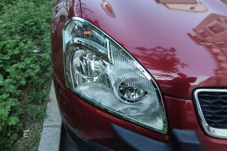 Used Nissan Qashqai 2012 2.0 XL Fire CVT 2WD Right Front Headlight