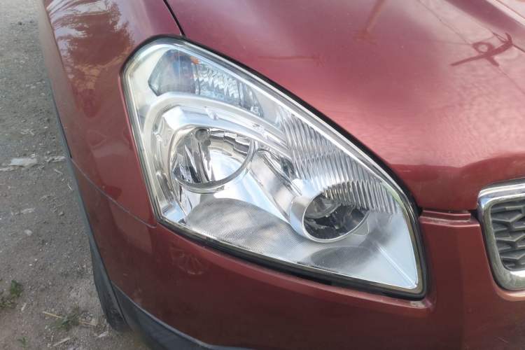 Used Nissan Qashqai 2012 2.0 XL Fire CVT 2WD Right Front Headlight