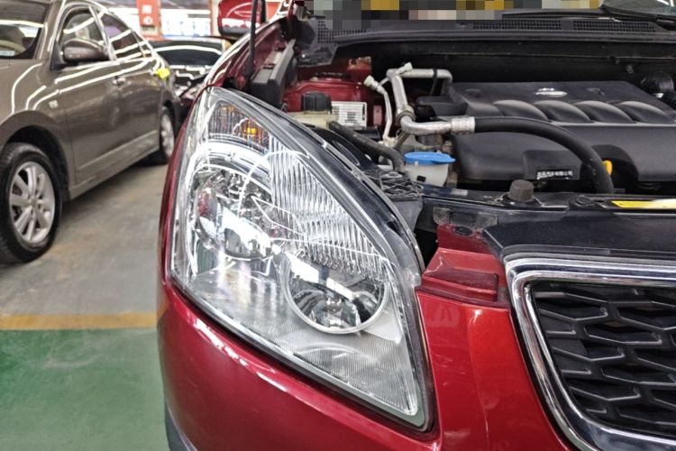 Used Nissan Qashqai 2012 2.0 XL Fire CVT 2WD Right Front Headlight
