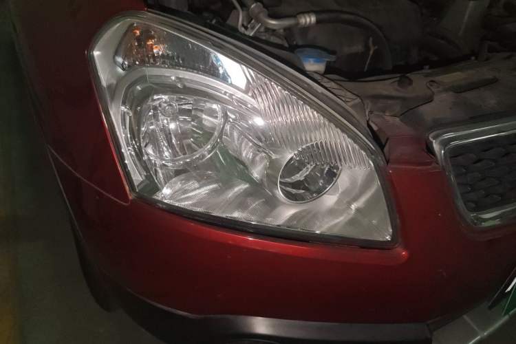 Used Nissan Qashqai 2012 2.0 XL Fire CVT 2WD Right Front Headlight