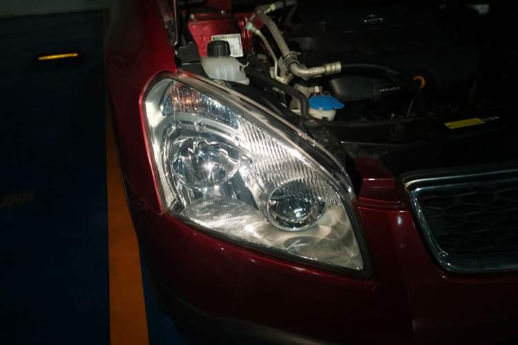 Used Nissan Qashqai 2012 2.0 XL Fire CVT 2WD Right Front Headlight