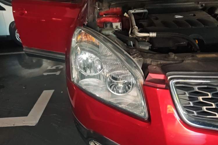Used Nissan Qashqai 2012 2.0 XL Fire CVT 2WD Right Front Headlight