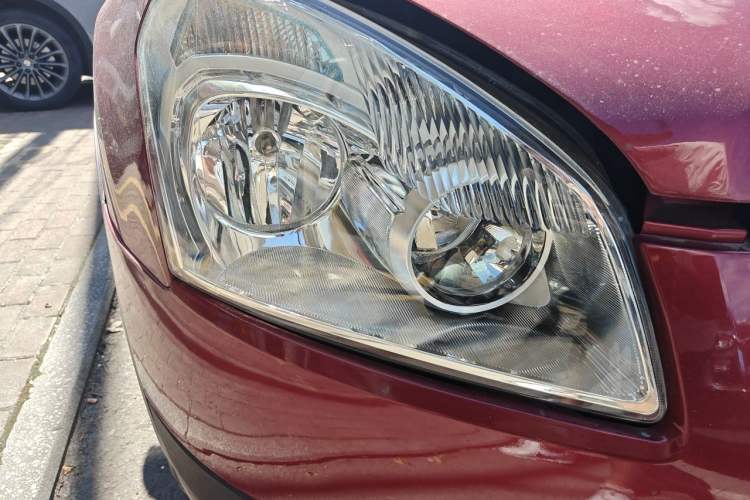 Used Nissan Qashqai 2012 2.0 XL Fire 6MT 2WD Right Front Headlight