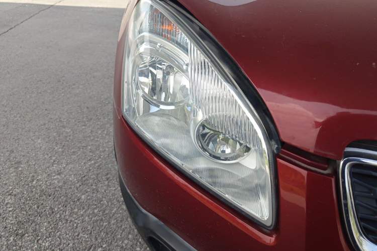 Used Nissan Qashqai 2012 2.0 XL Fire 6MT 2WD Right Front Headlight