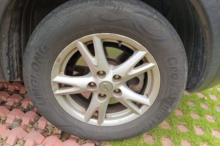 Used Nissan Qashqai 2012 2.0 XL Fire CVT 2WD Right Front Wheel Hub