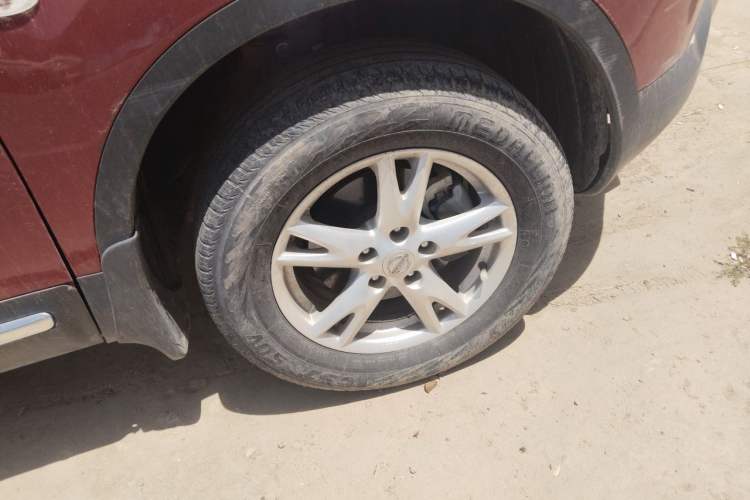 Used Nissan Qashqai 2012 1.6XE Wind 5MT 2WD Right Front Wheel Hub