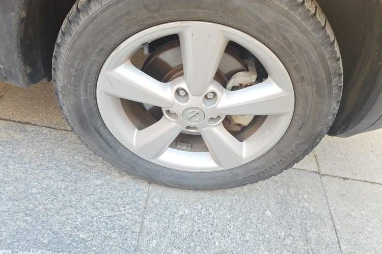 Used Nissan Qashqai 2012 2.0 XV LE CVT 2WD Right Front Wheel Hub