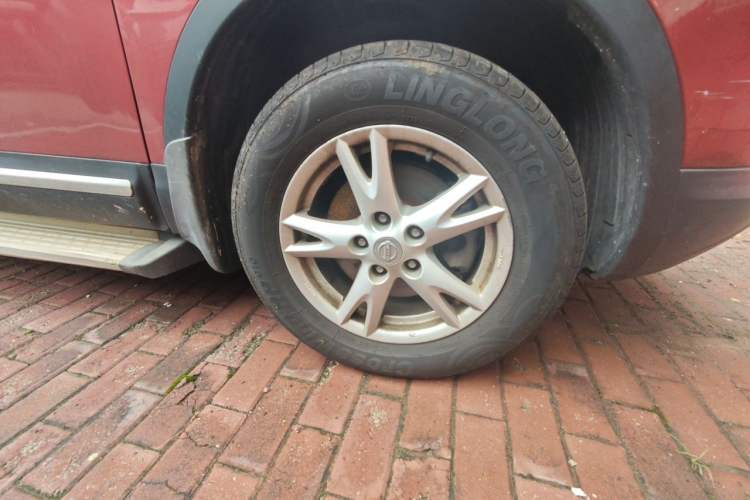 Used Nissan Qashqai 2012 2.0 XL Fire 6MT 2WD Right Front Wheel Hub