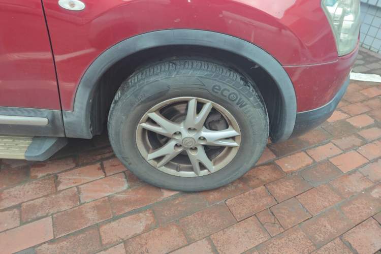 Used Nissan Qashqai 2012 2.0 XL Fire 6MT 2WD Right Front Wheel Hub