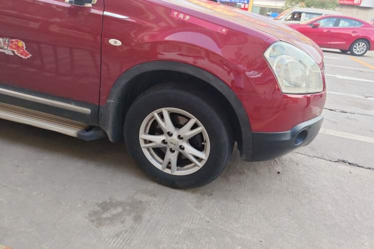 Used Nissan Qashqai 2012 2.0 XL Fire CVT 2WD Right Front Wheel Hub