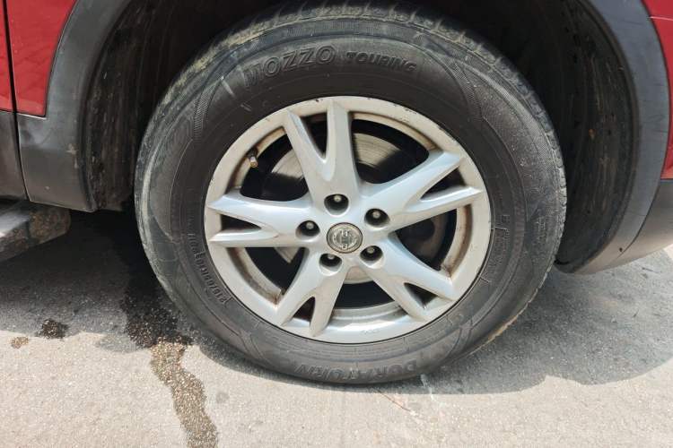 Used Nissan Qashqai 2012 2.0 XL Fire 6MT 2WD Right Front Wheel Hub