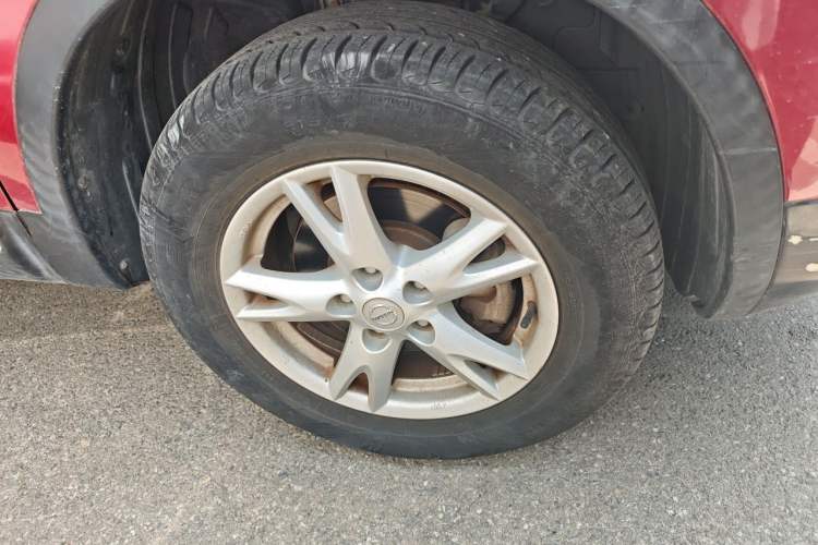 Used Nissan Qashqai 2012 2.0 XL Fire CVT 2WD Right Front Wheel Hub