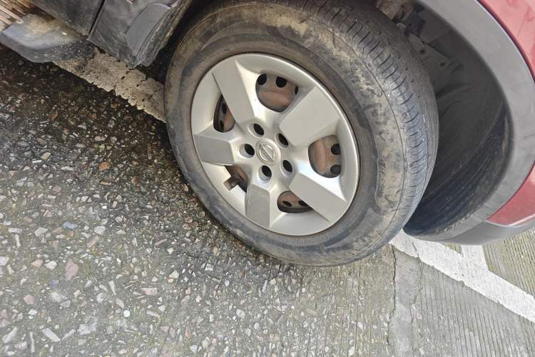 Used Nissan Qashqai 2012 1.6XE Wind 5MT 2WD Right Front Wheel Hub