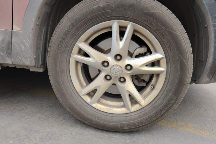 Used Nissan Qashqai 2012 2.0 XL Fire CVT 2WD Right Front Wheel Hub
