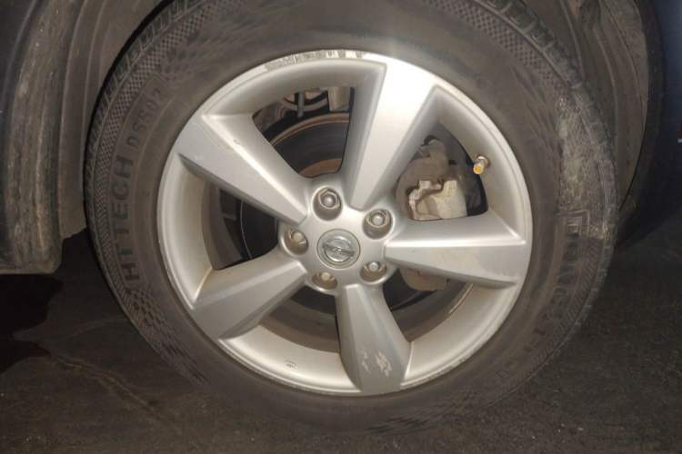 Used Nissan Qashqai 2012 2.0 XV LE CVT 2WD Right Front Wheel Hub