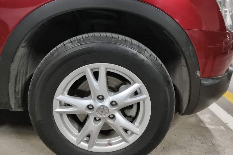 Used Nissan Qashqai 2012 2.0 XL Fire CVT 2WD Right Front Wheel Hub