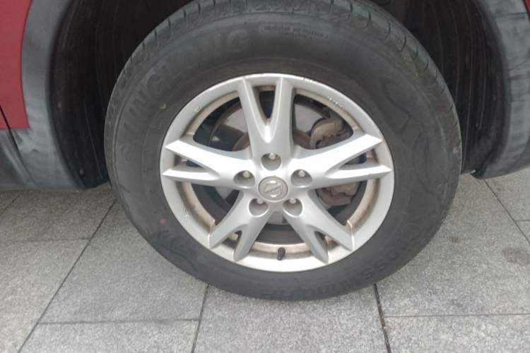 Used Nissan Qashqai 2012 2.0 XL Fire CVT 2WD Right Front Wheel Hub