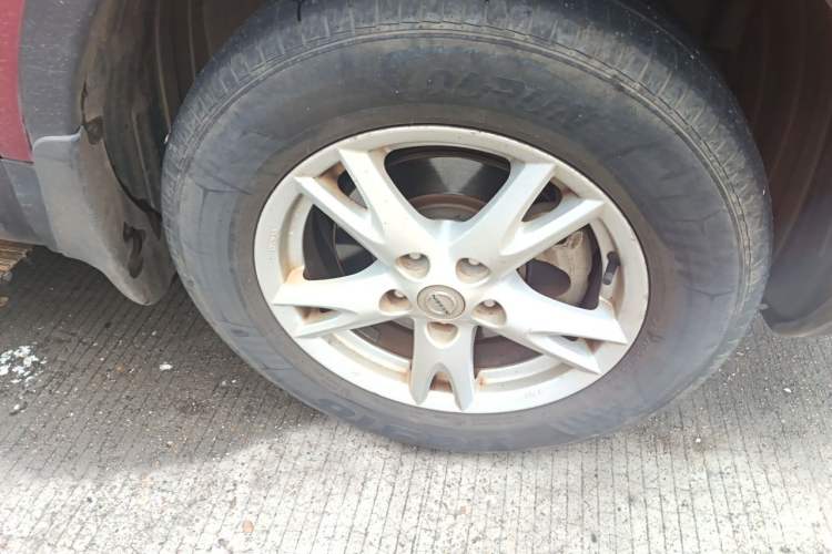 Used Nissan Qashqai 2012 2.0 XL Fire CVT 2WD Right Front Wheel Hub