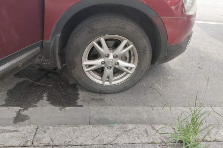 Used Nissan Qashqai 2012 2.0 XL Fire CVT 2WD Right Front Wheel Hub