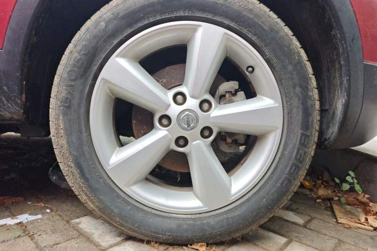 Used Nissan Qashqai 2012 2.0 XV LE CVT 2WD Right Front Wheel Hub