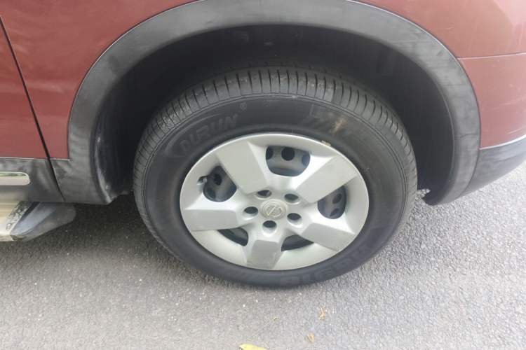 Used Nissan Qashqai 2012 1.6XE Wind 5MT 2WD Right Front Wheel Hub