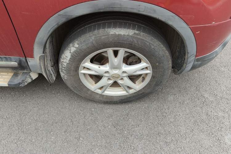 Used Nissan Qashqai 2012 2.0 XL Fire CVT 2WD Right Front Wheel Hub