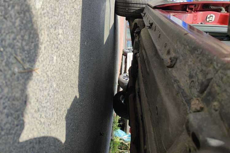 Used Nissan Qashqai 2012 2.0 XL Fire CVT 2WD Right Side Sill