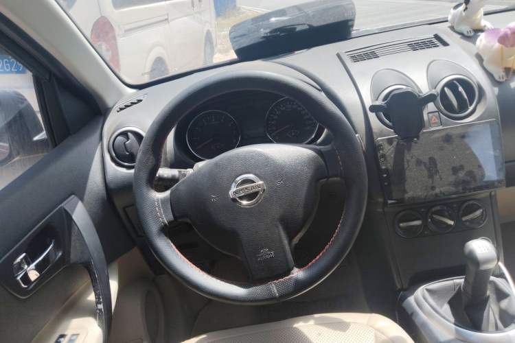 Used Nissan Qashqai 2012 1.6XE Wind 5MT 2WD Steering Wheel