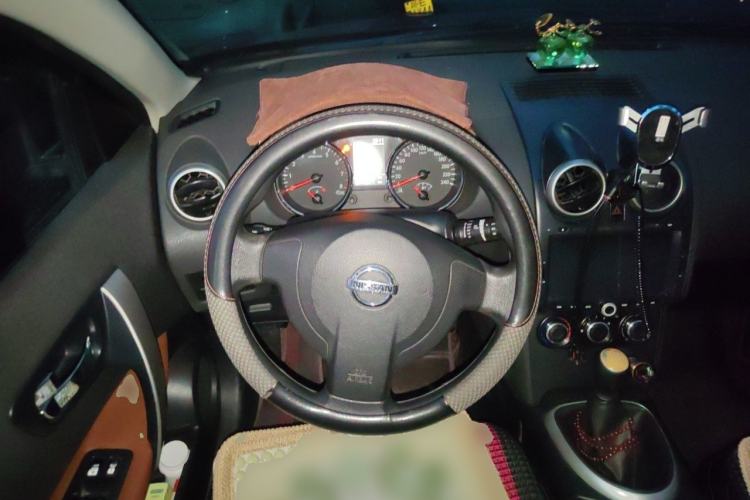Used Nissan Qashqai 2012 2.0 XL Fire 6MT 2WD Steering Wheel