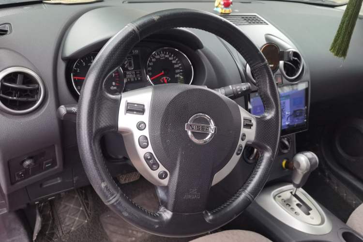 Used Nissan Qashqai 2012 2.0 XL Fire CVT 2WD Steering Wheel