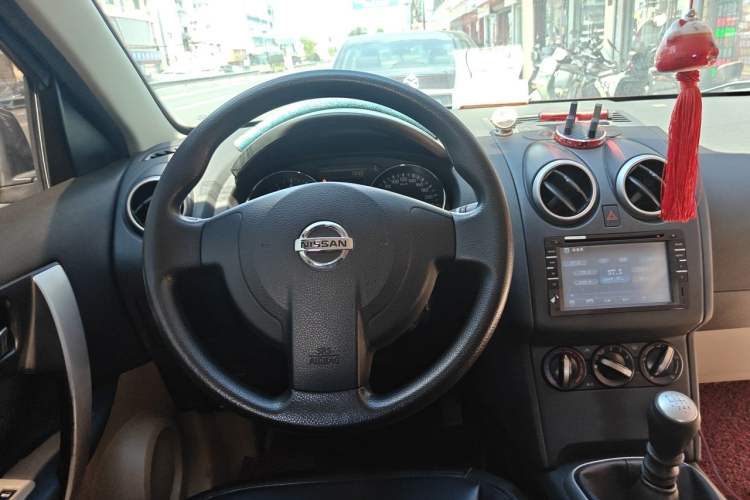 Used Nissan Qashqai 2012 2.0 XL Fire 6MT 2WD Steering Wheel