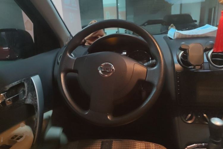 Used Nissan Qashqai 2012 2.0 XL Fire 6MT 2WD Steering Wheel