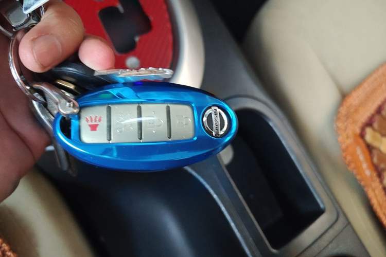 Used Nissan Qashqai 2012 2.0 XL Fire CVT 2WD Vehicle Key