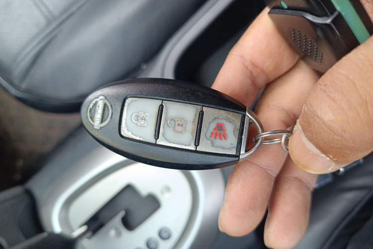Used Nissan Qashqai 2012 2.0 XL Fire CVT 2WD Vehicle Key