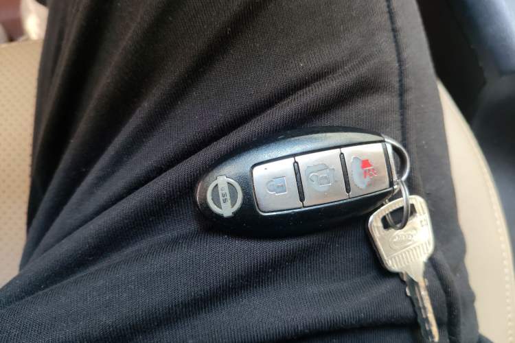 Used Nissan Qashqai 2012 2.0 XL Fire CVT 2WD Vehicle Key